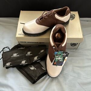Men’s NWT New Balance golf shoes can be worn by ladies too